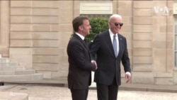 Biden Fransa'da devlet ziyaretinde Elysee Sarayı'nda ağırlandı