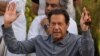 امریکہ اور اسٹیبلشمنٹ پر تنقید سے اجتناب: کیا عمران خان کا بیانیہ تبدیل ہو رہا ہے؟