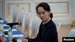 Bà Aung San Suu Kyi.